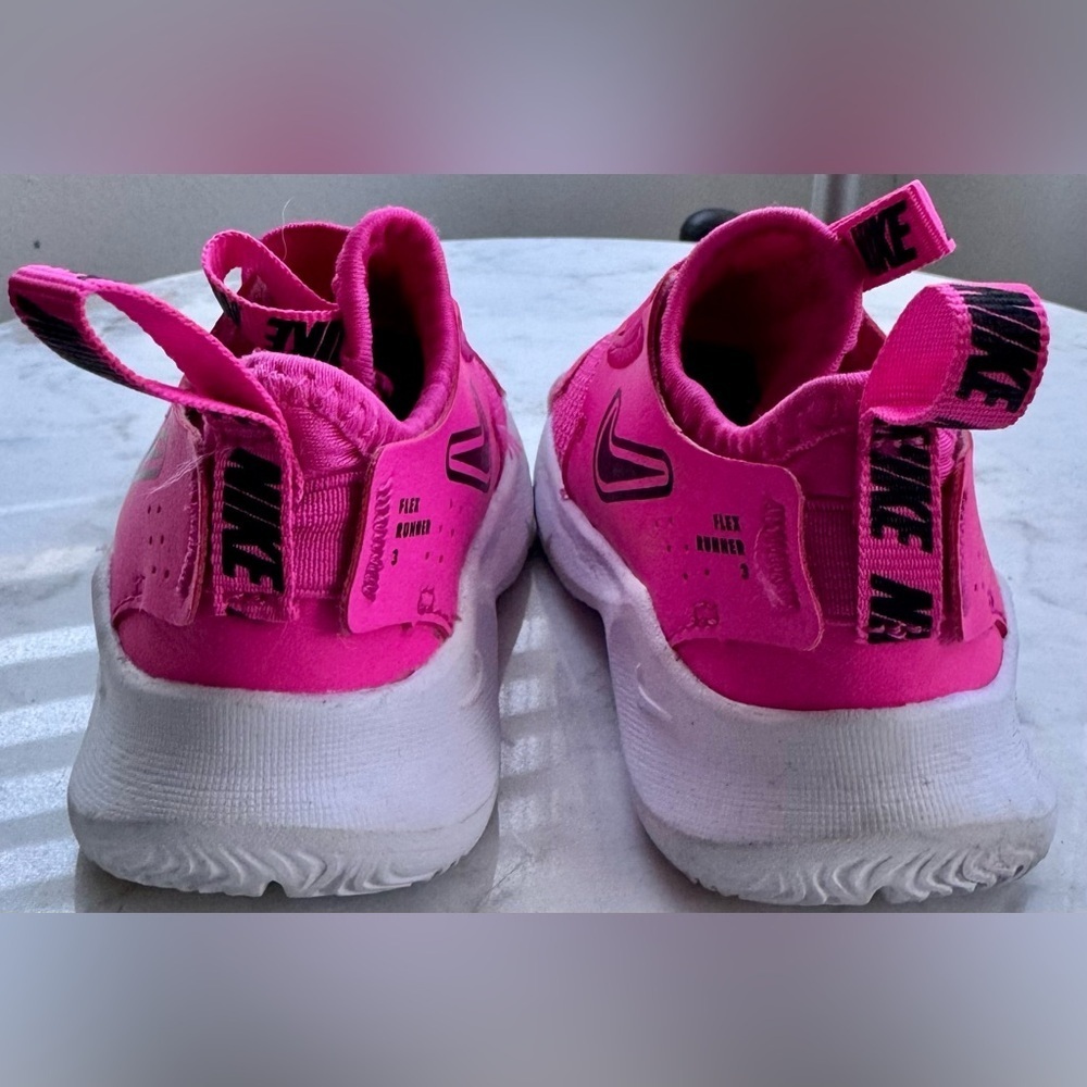 Nike Shoes - Picture 5 of 7